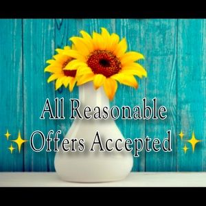 ✨ 💝 • All Reasonable Offers Accepted • 💝 ✨